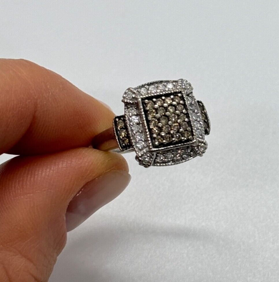 10K WHITE GOLD  DIAMOND & TOURMALINE RING SIZE 4.5