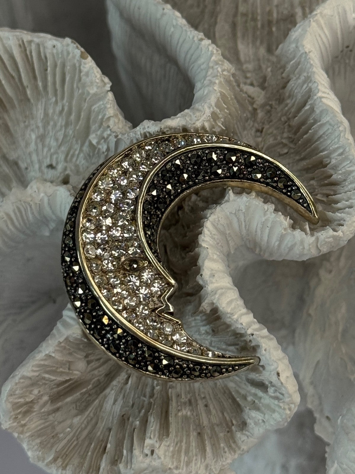 925 Sterling Silver Moon Marcasite & Cz Brooch Length 1.40 Inch