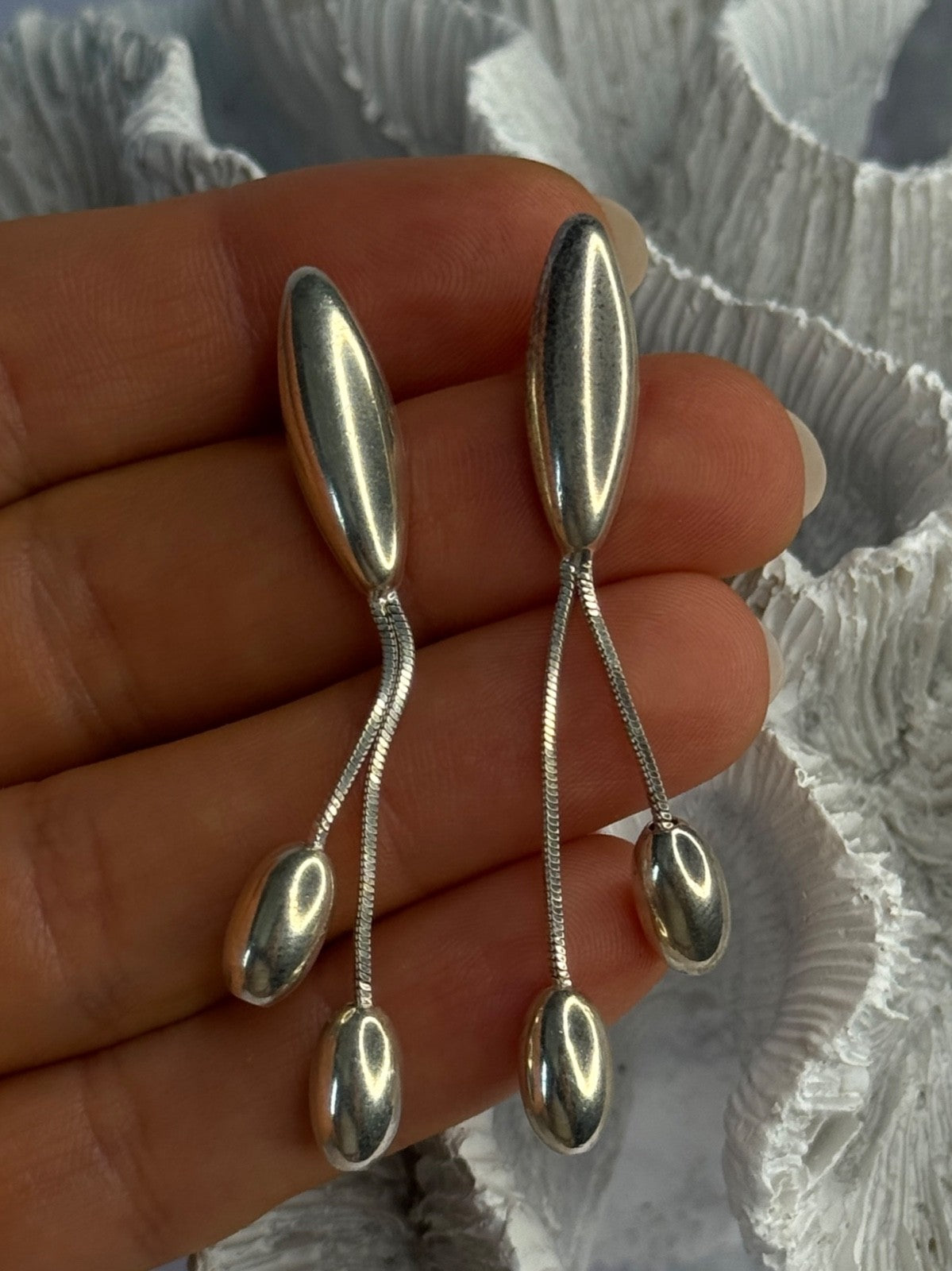 Elegant Design 925 Sterling Silver Earrings Length 2.40 Inch