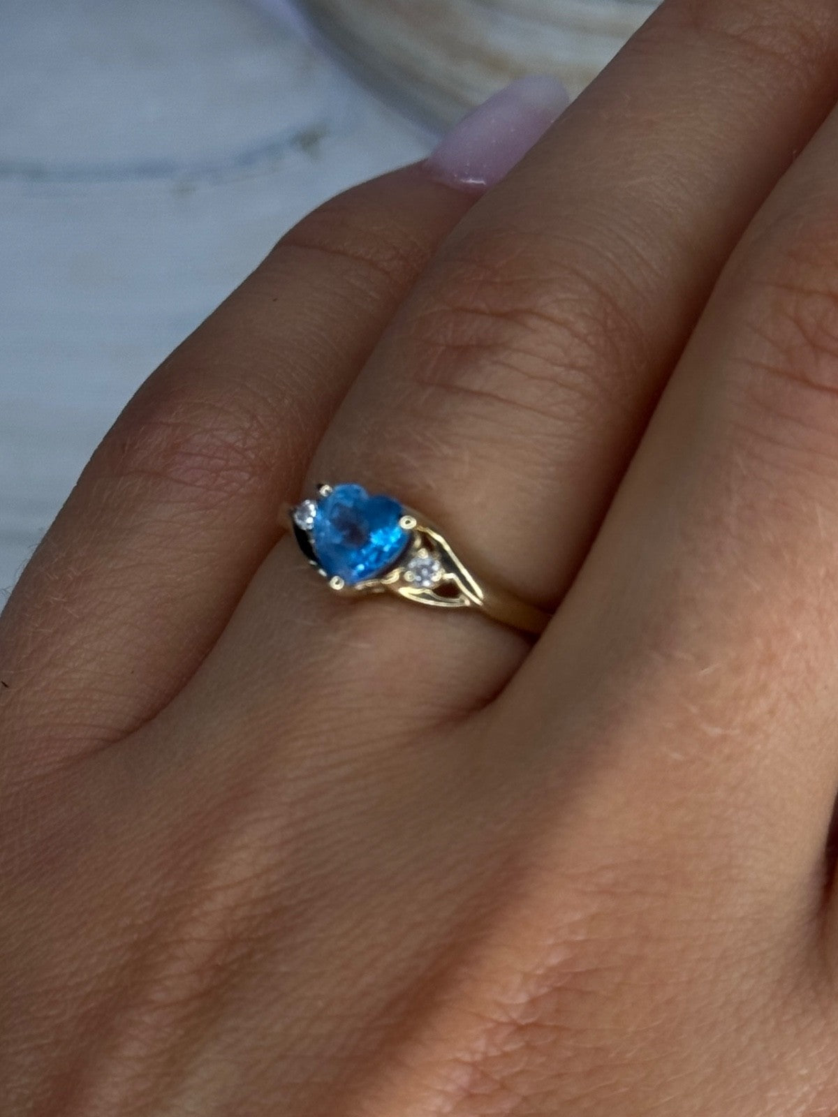 10K Yellow Gold Blue Topaz Heart & Diamonds Ring Size 7