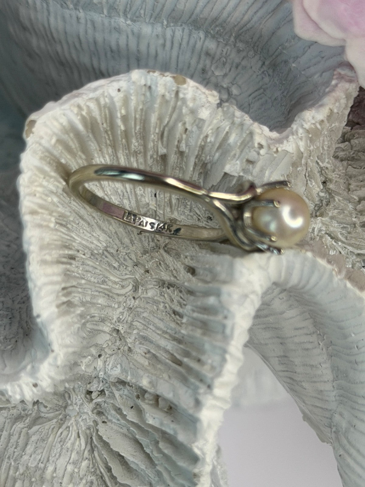 La Pais 14K White Gold Pearl Ring Size 6.5