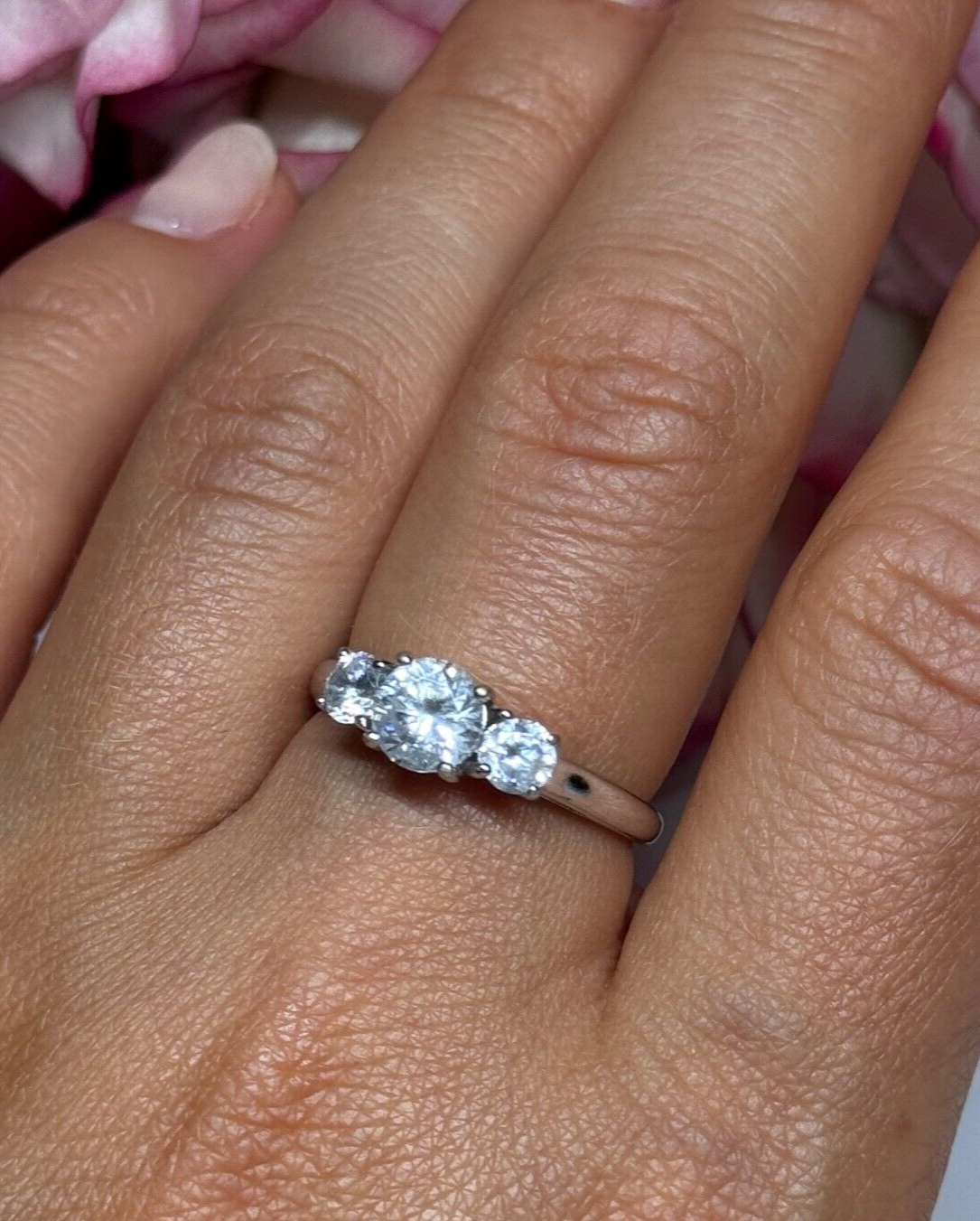 925 Sterling Silver CZ Ring Size 7.5