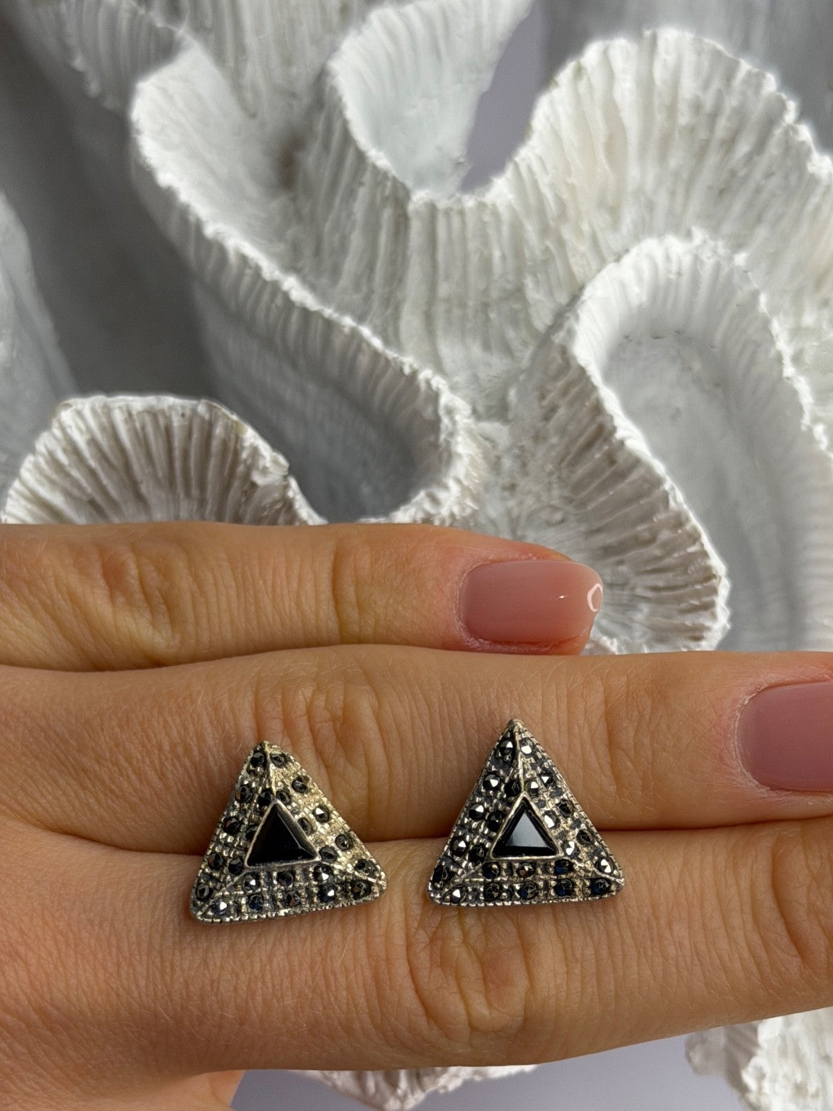 Vintage 925 Sterling Silver Onyx & Marcasite Earrings