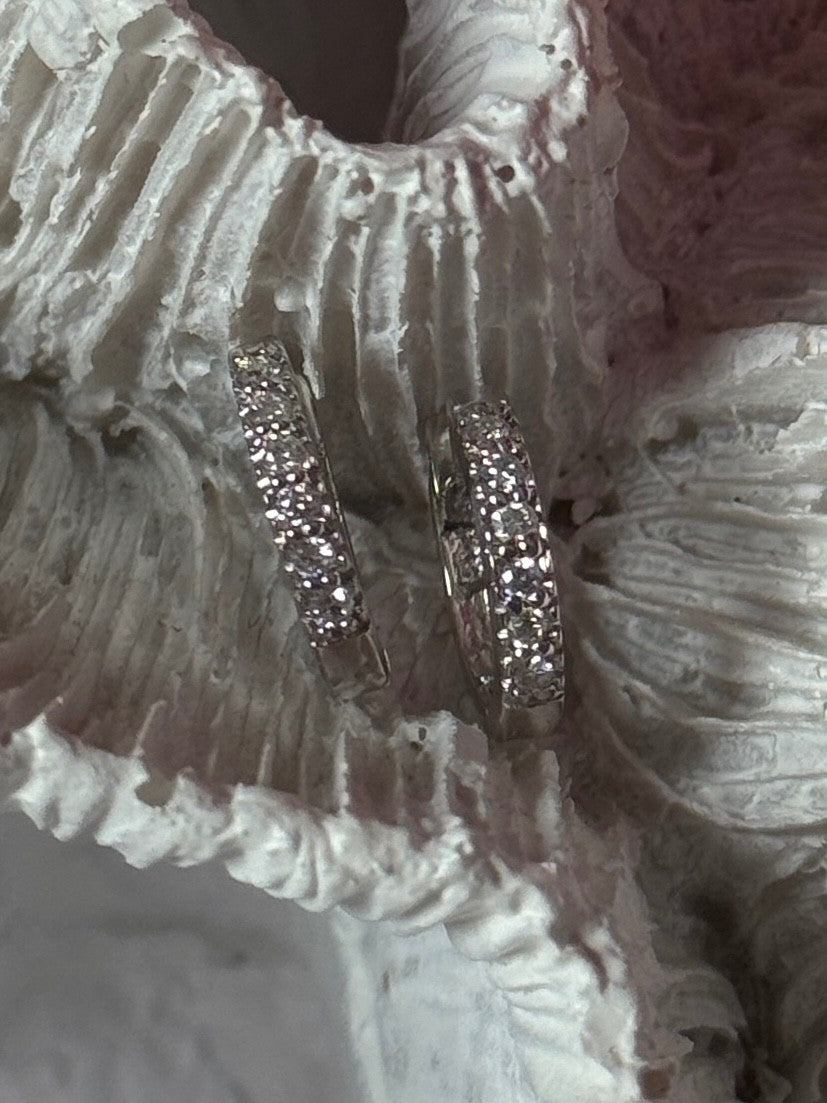 14K White Gold Diamonds 0.18 carats Earrings