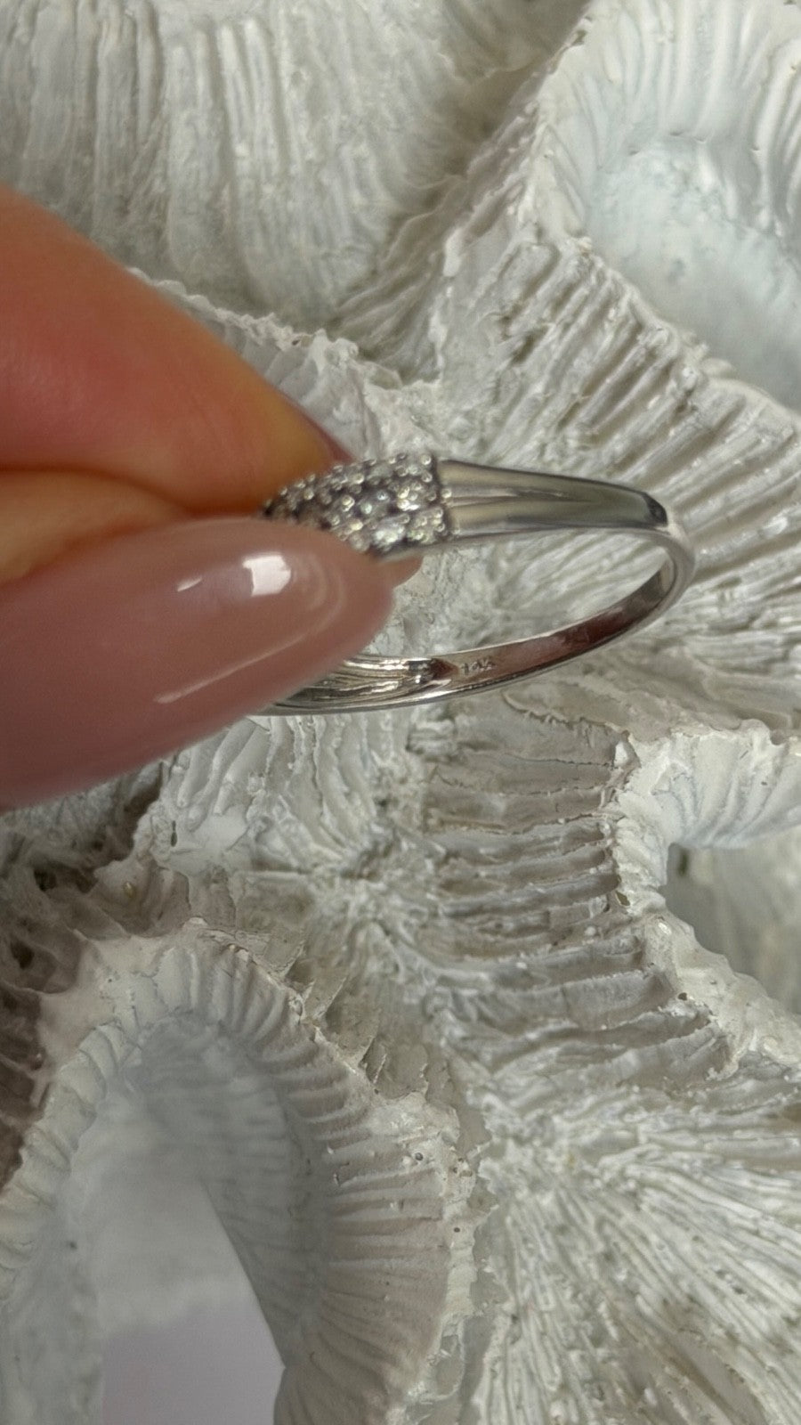 14K White Gold Diamond 0.41 carat Ring Size 11