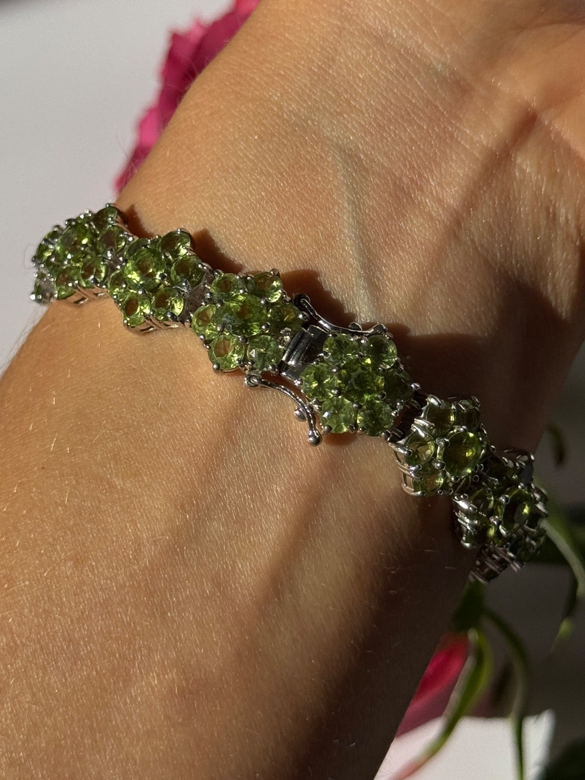 925 Sterling Silver Peridot Flower Bracelet 7.5 Inch