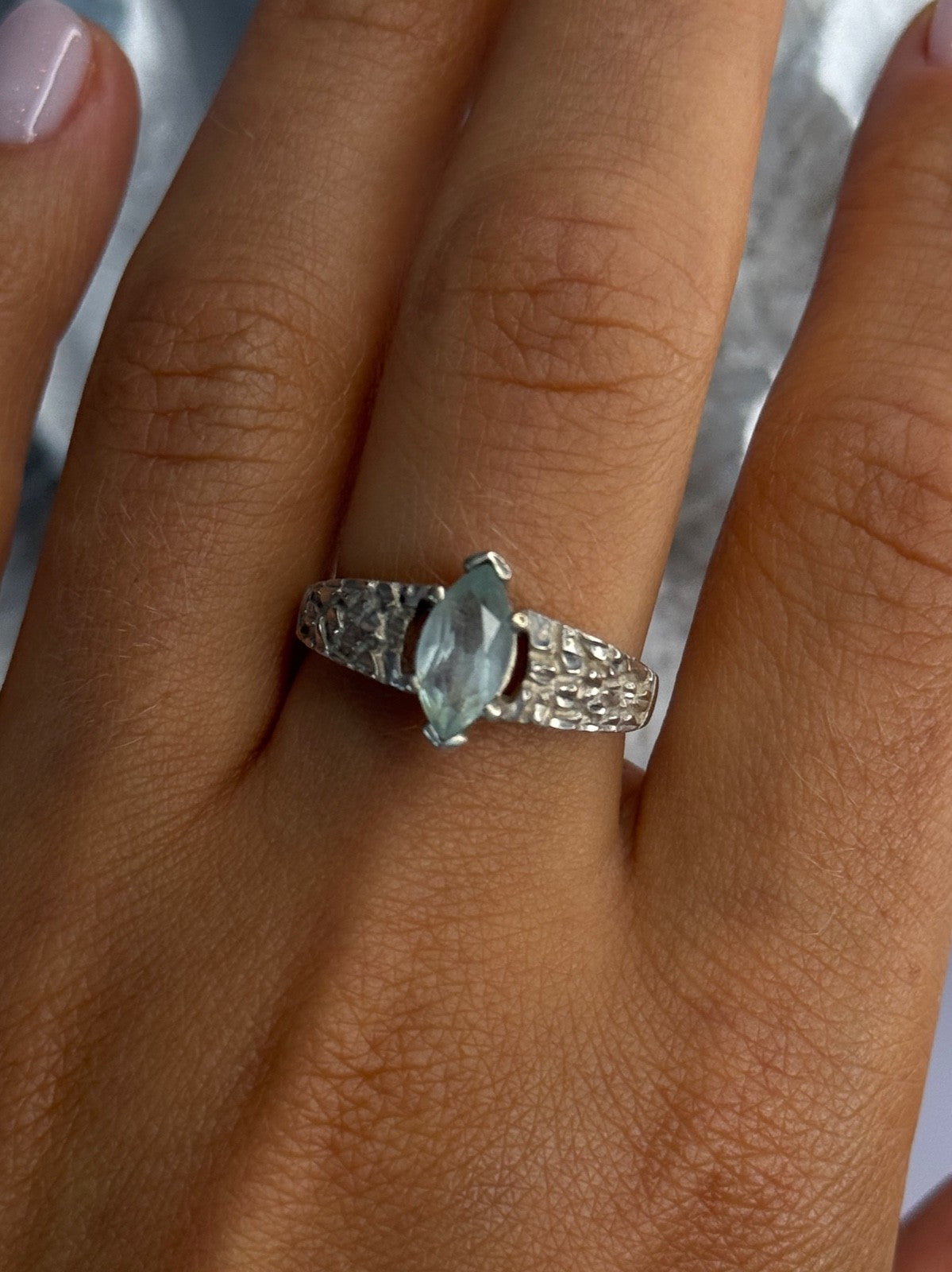 Kabana 925 Sterling Silver Blue Topaz Ring Size 9