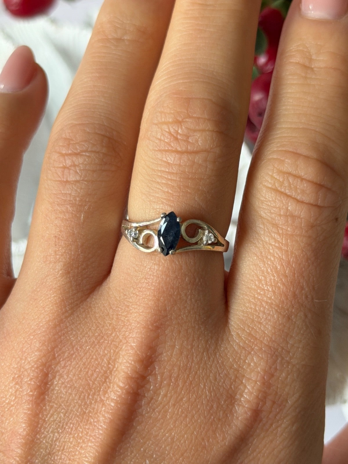 925 Sterling Silver Sapphire & Beryl Ring Size 8