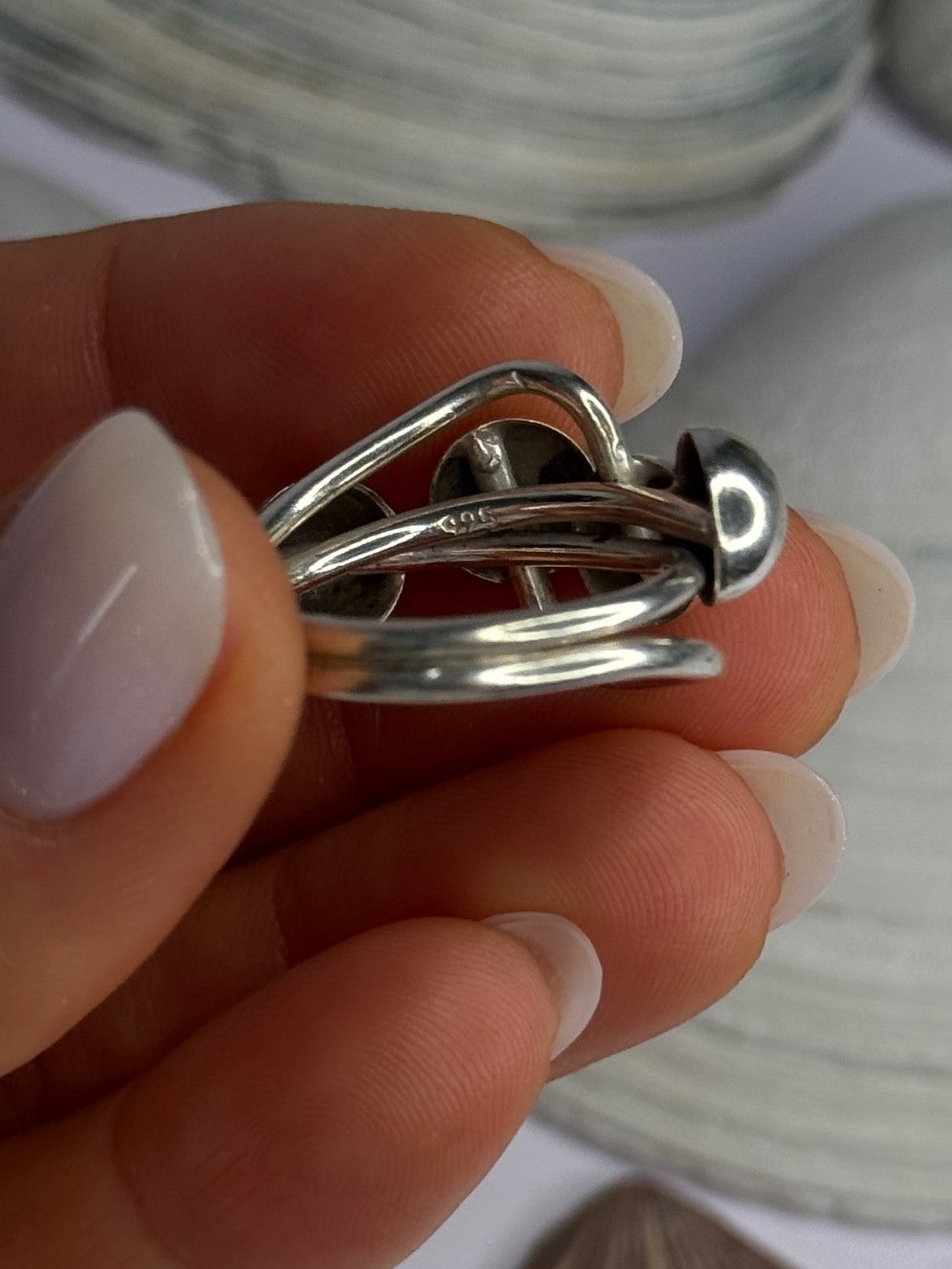 Unique Design 925 Sterling Silver Ring Size 8