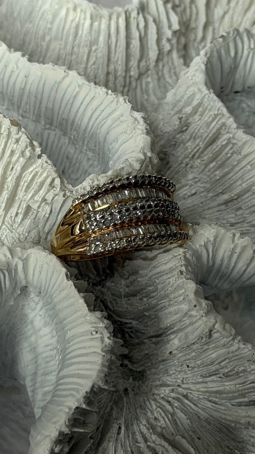 14K Yellow Gold Diamonds 1 carat Ring Size 7