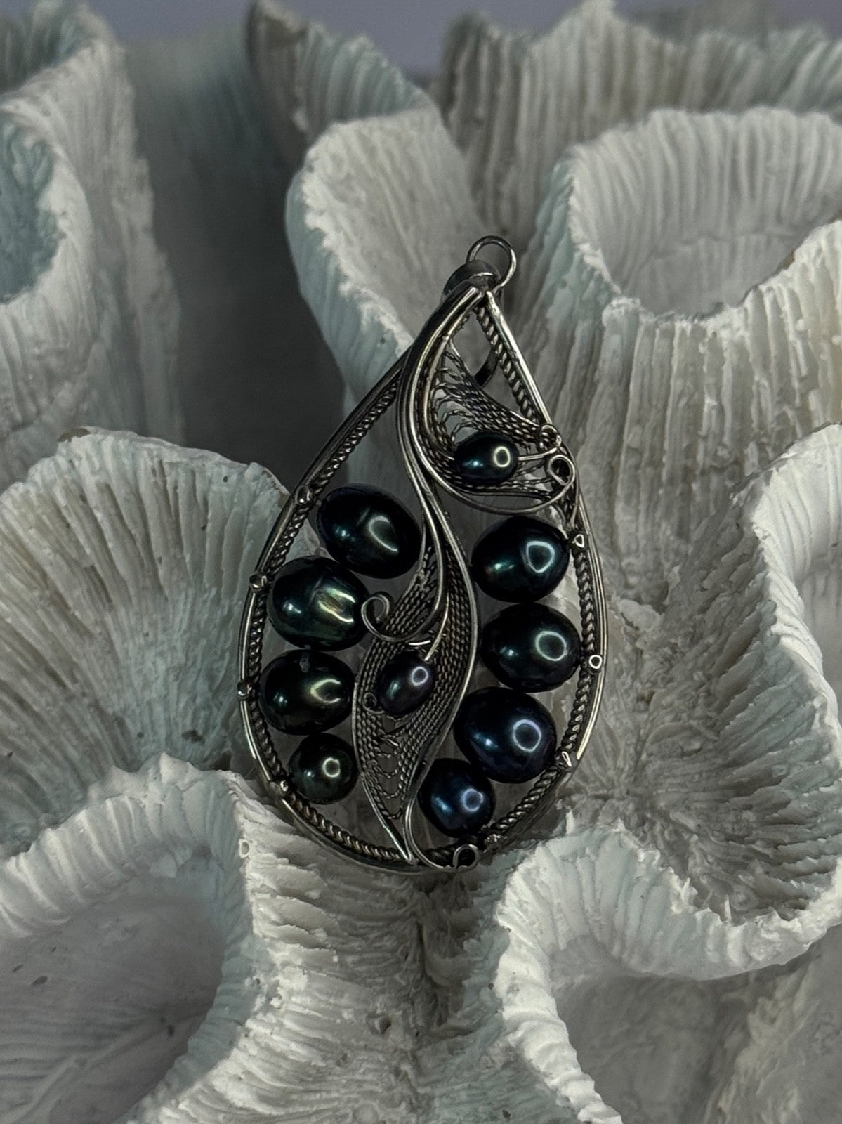 925 Sterling Silver Black Pearls Pendant Length 2.1 Inch