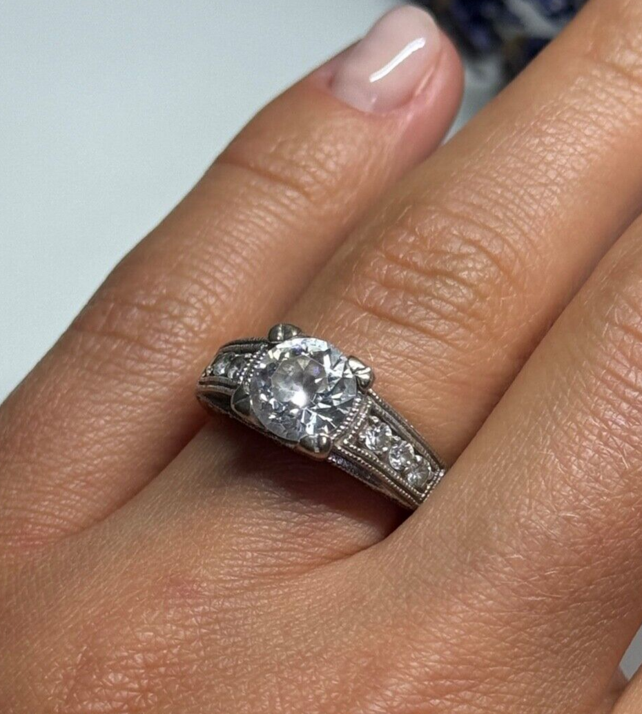 925 Sterling Silver CZ Ring Size 6