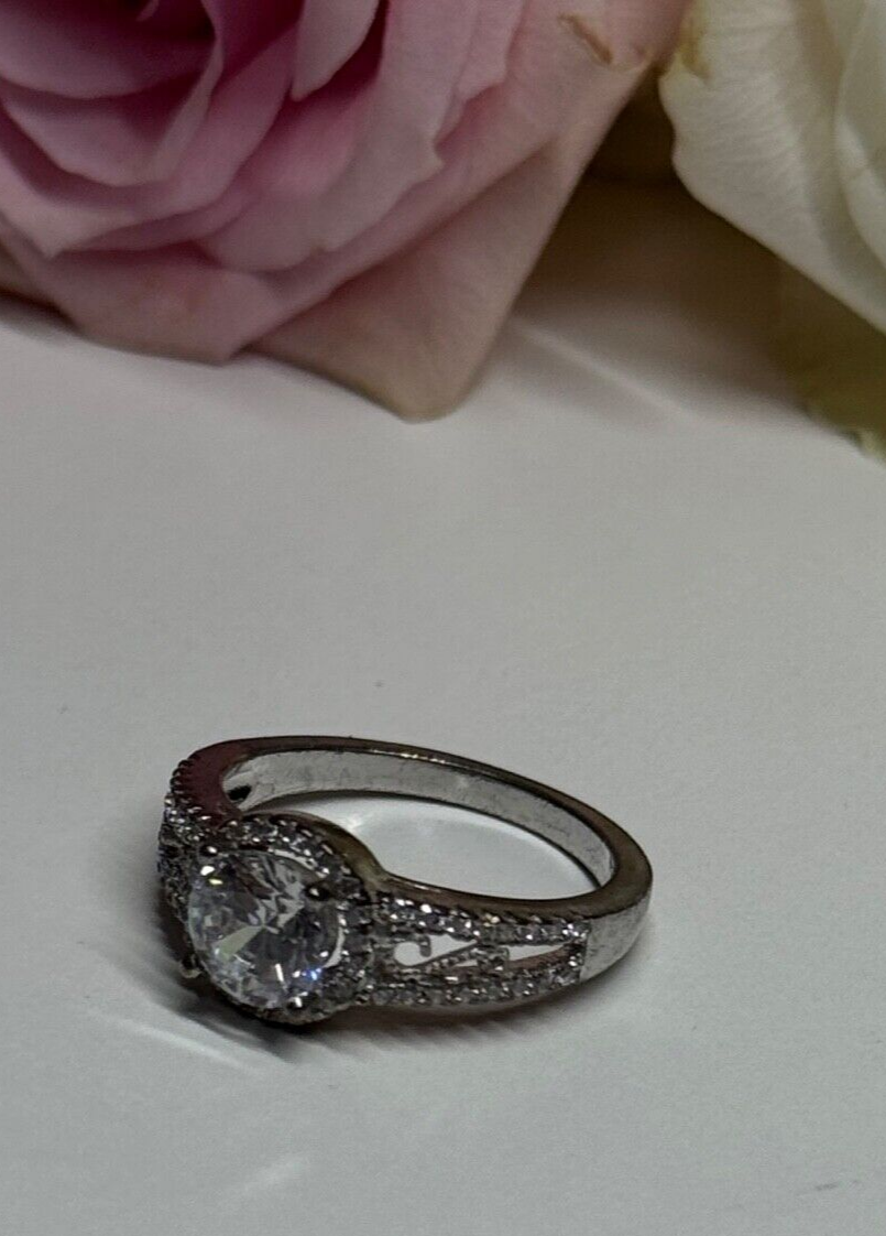 925 Sterling Silver CZ Ring Size 5