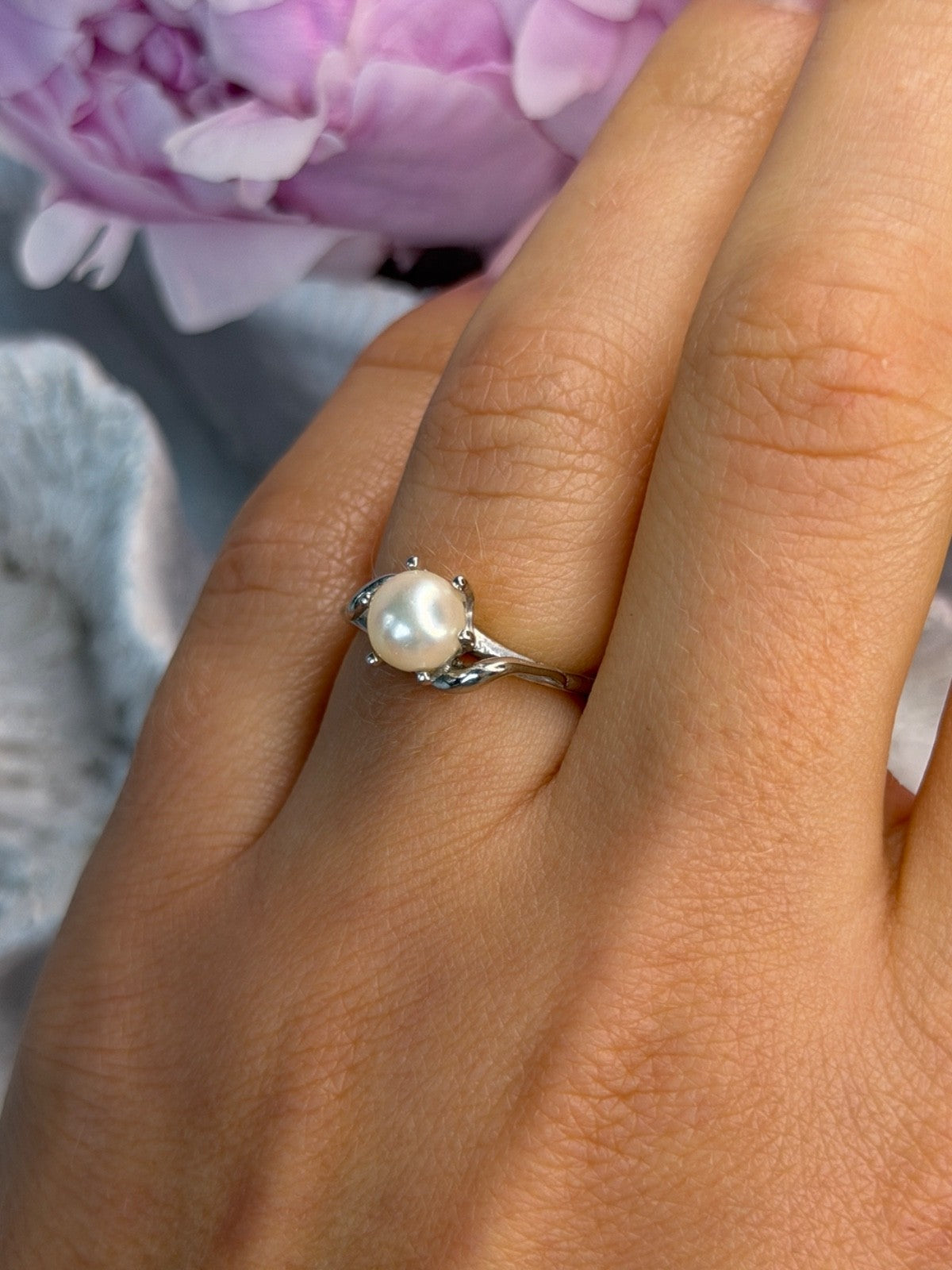 La Pais 14K White Gold Pearl Ring Size 6.5