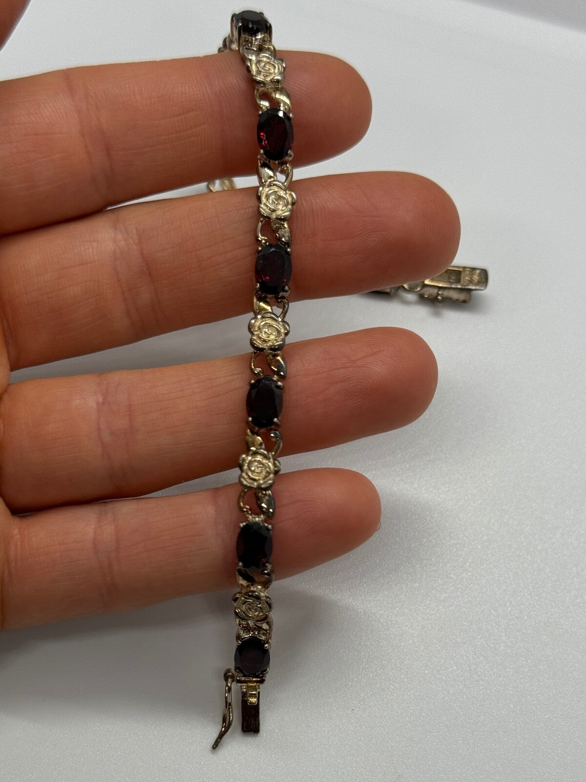925 Sterling Silver Garnet Flowers Bracelet