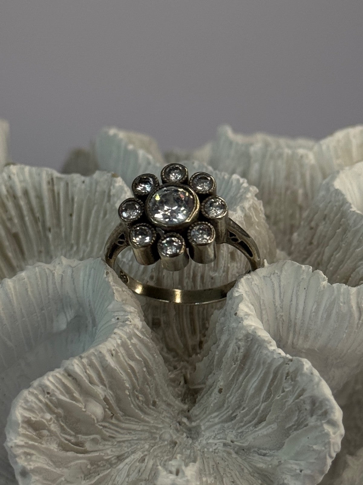 925 Sterling Silver CZ Flower Ring Size 9