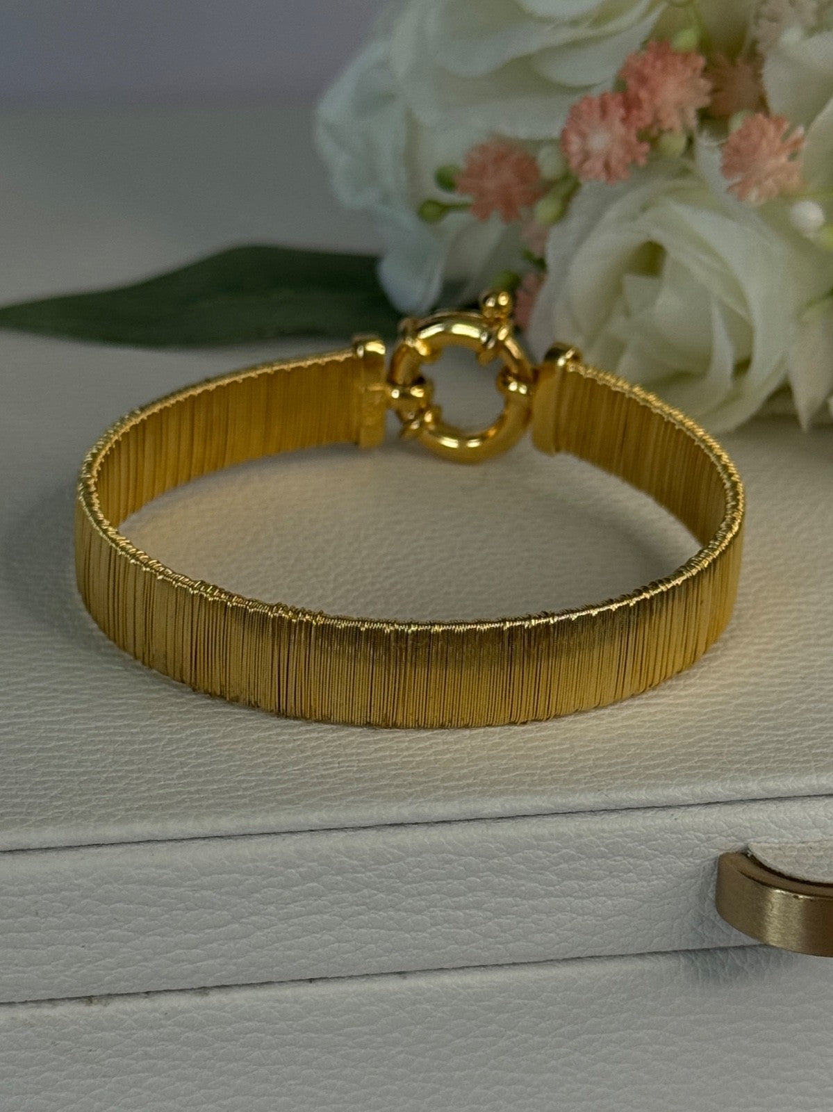 Elegant 925 Sterling Silver V Italy Gold Plated Bracelet Length 7 Inch