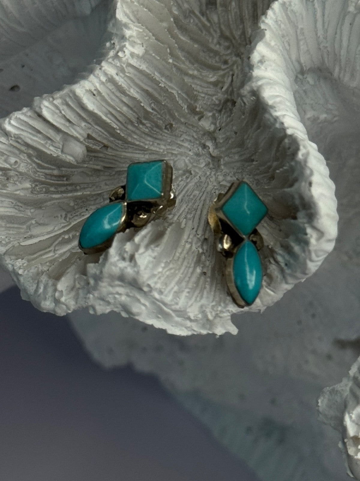 925 Sterling Silver Turquoise Earrings Length 0.50 Inch