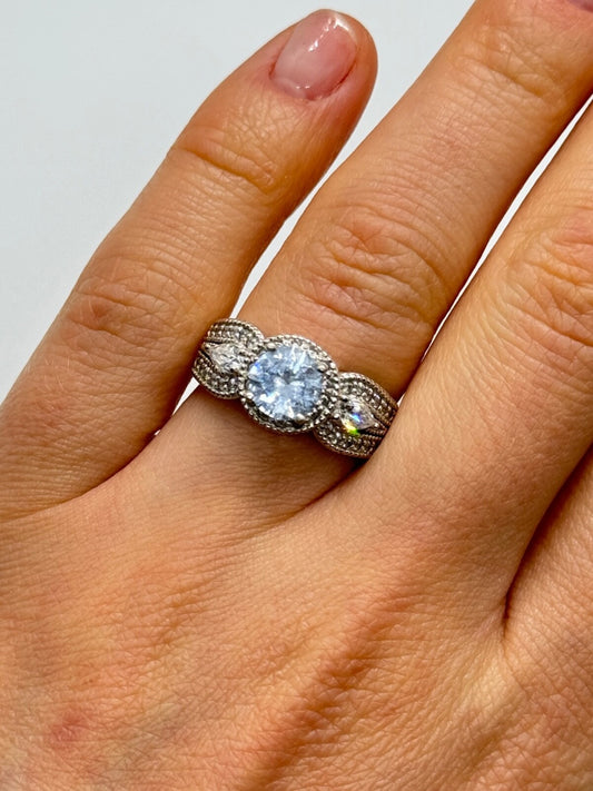 925 Sterling Silver CZ Ring Size 6.5