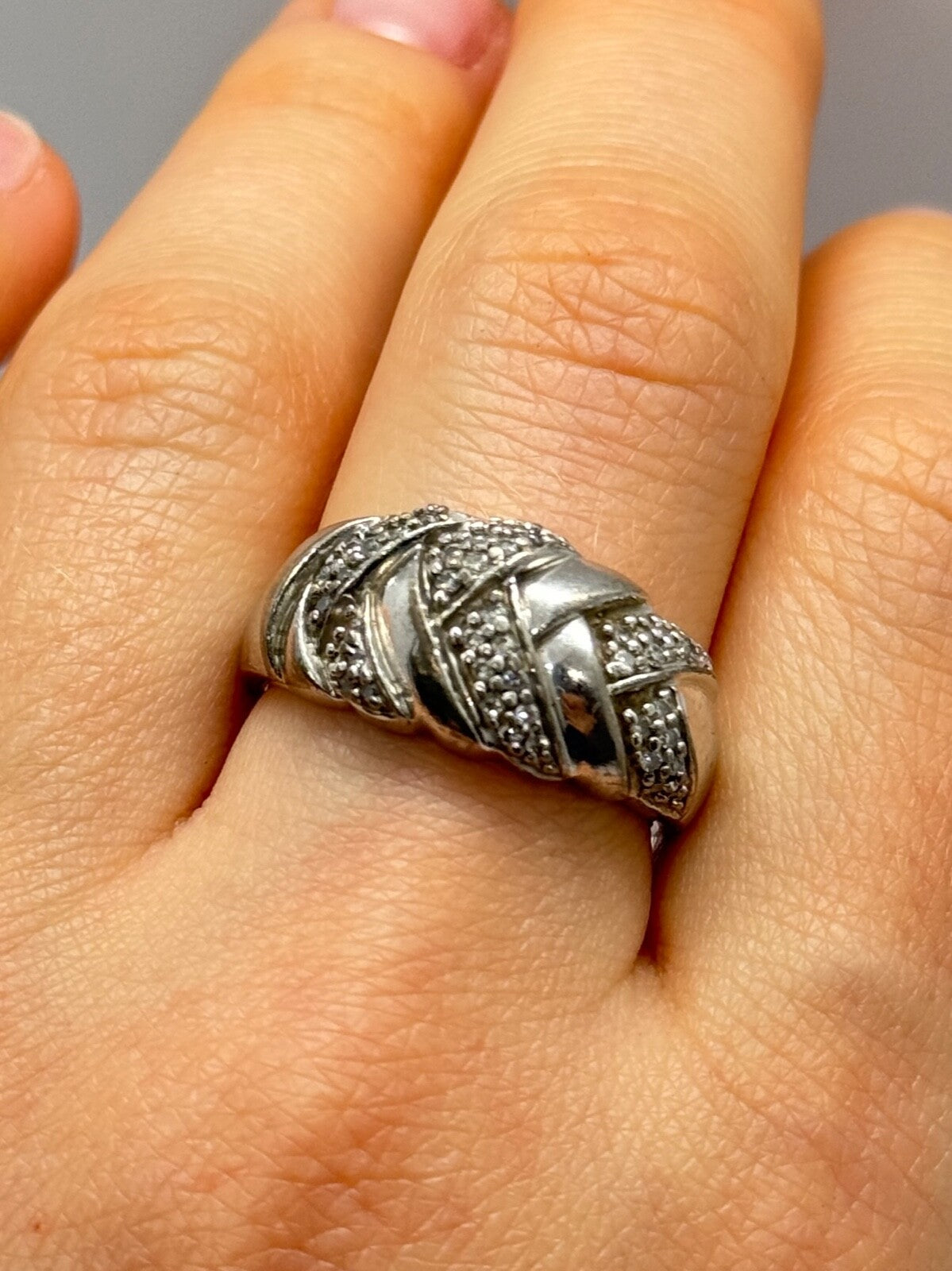 925 Sterling Silver Diamonds Ring Size 8