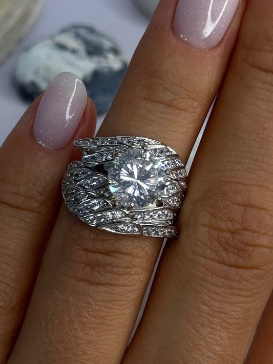 Beautiful Design 925 Sterling Silver Cz Ring Size 5.5