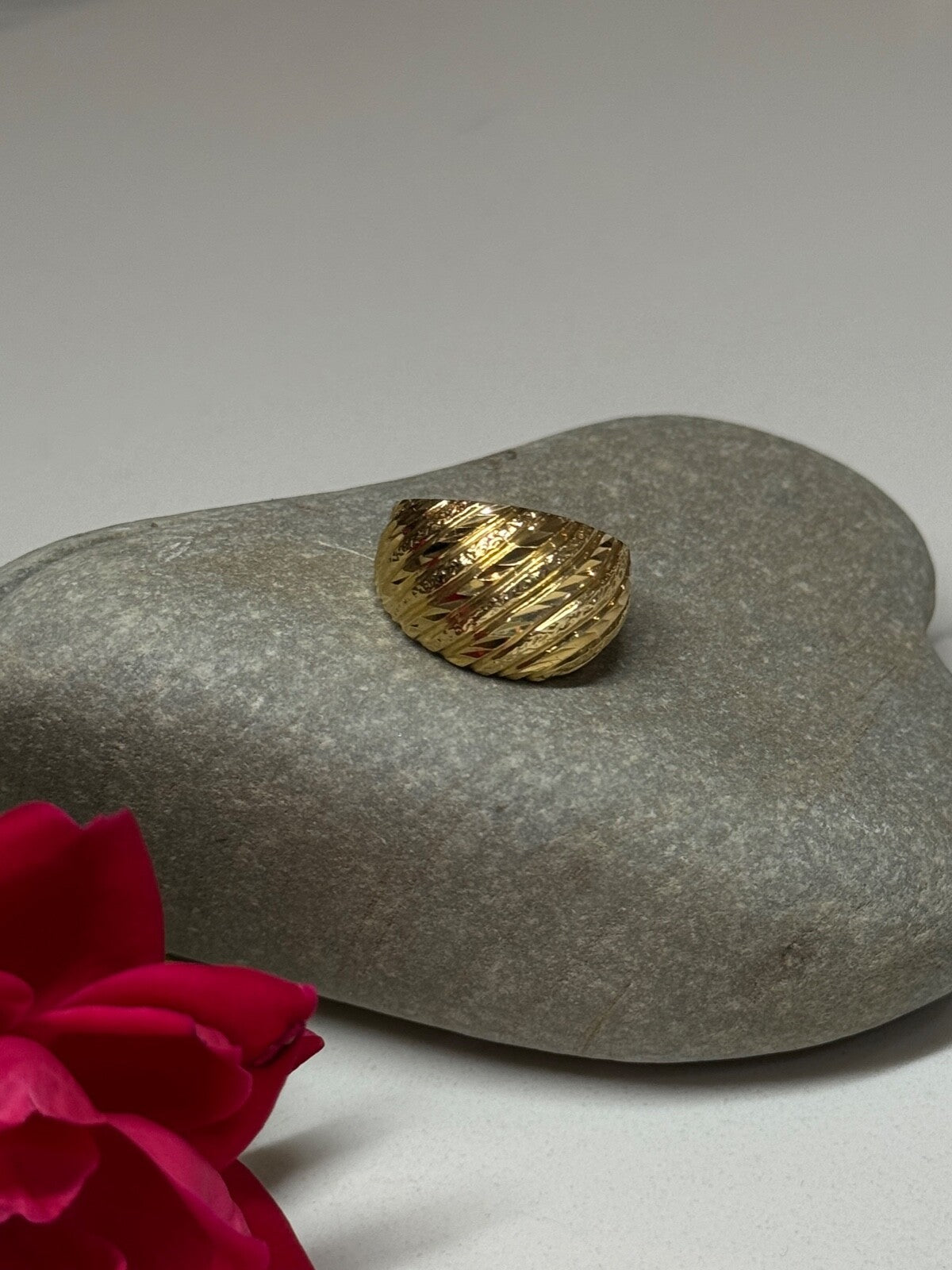 14K Yellow Gold Dream Ring Size 8