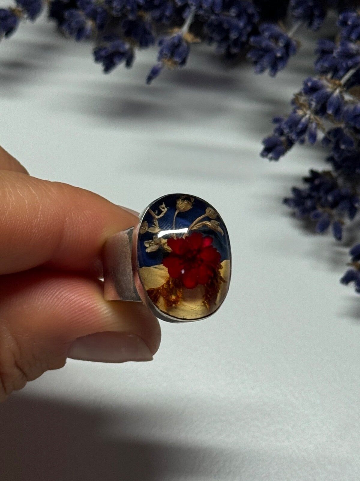 925 Sterling Silver With Natural Flowers In Epoxy Resin Ring Size 5