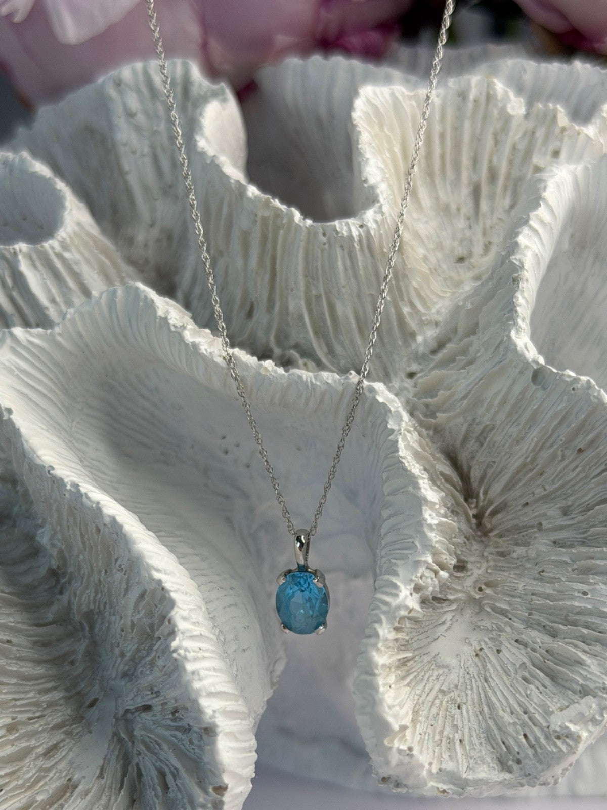 14K White Gold Topaz Pendant & 10K White Gold Chain