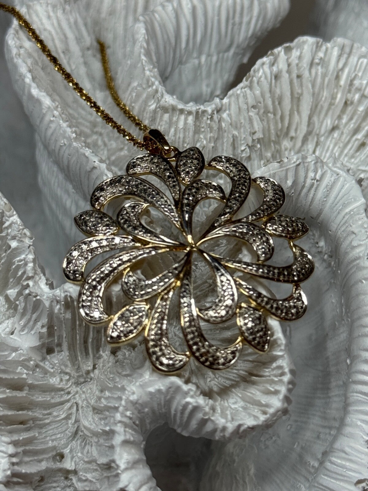 925 Sterling Silver Gold Plated Wild Flower Necklace