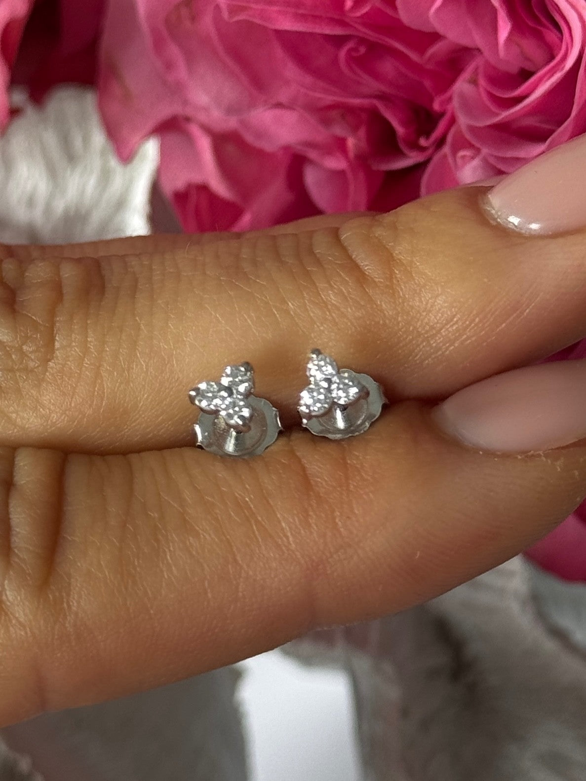 14K White Gold Diamond 0.18 carat Stud Earrings