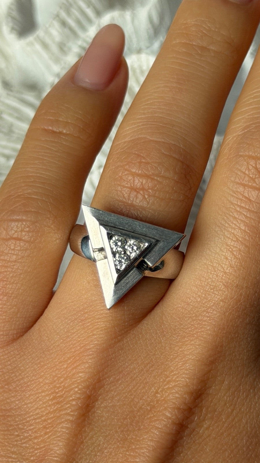 18K White Gold Diamond 0.30 carats Ring Size 7.5