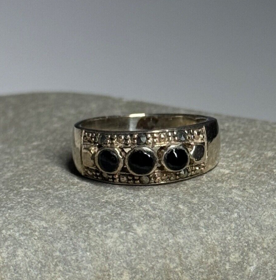 925 Sterling Silver Onyx Ring Size 5