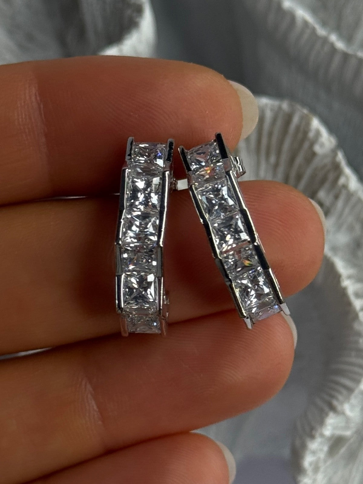 925 Sterling Silver Earrings Shiny CZ Length 0.90 Inch