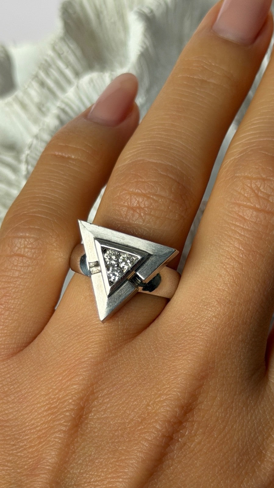 18K White Gold Diamond 0.30 carats Ring Size 7.5