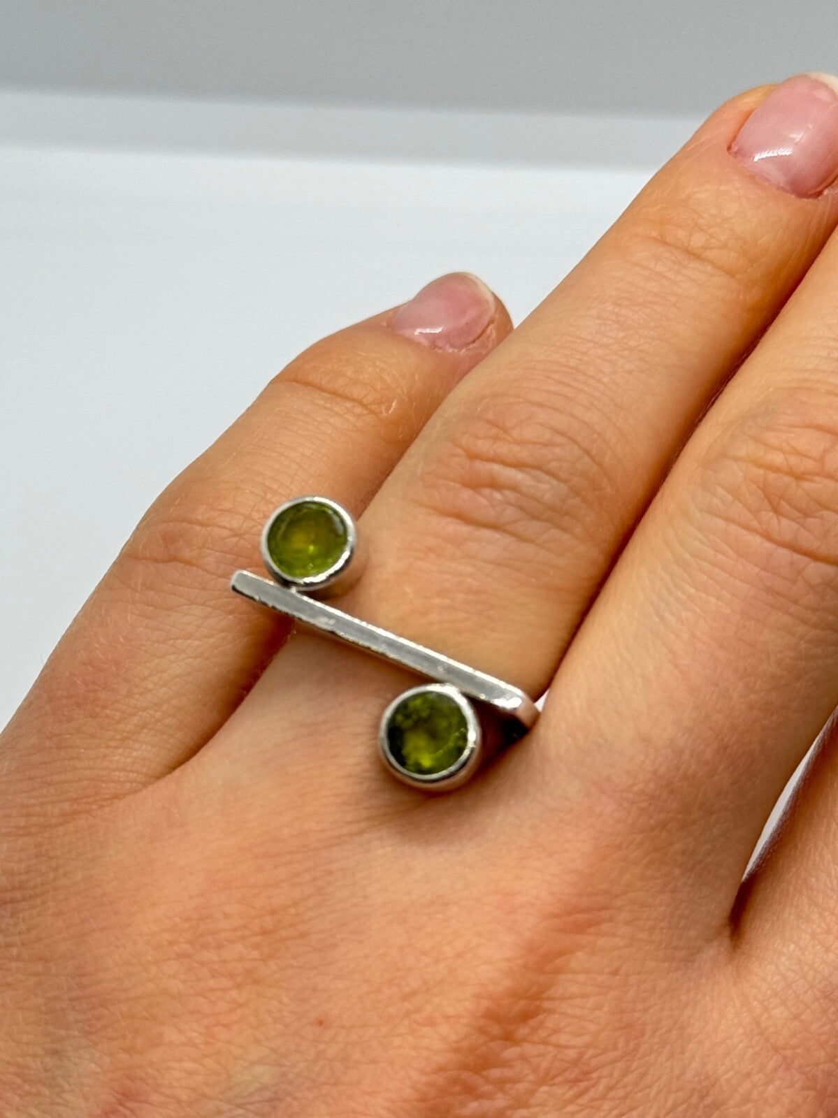 925 Sterling Silver Peridot Ring Size 5.5