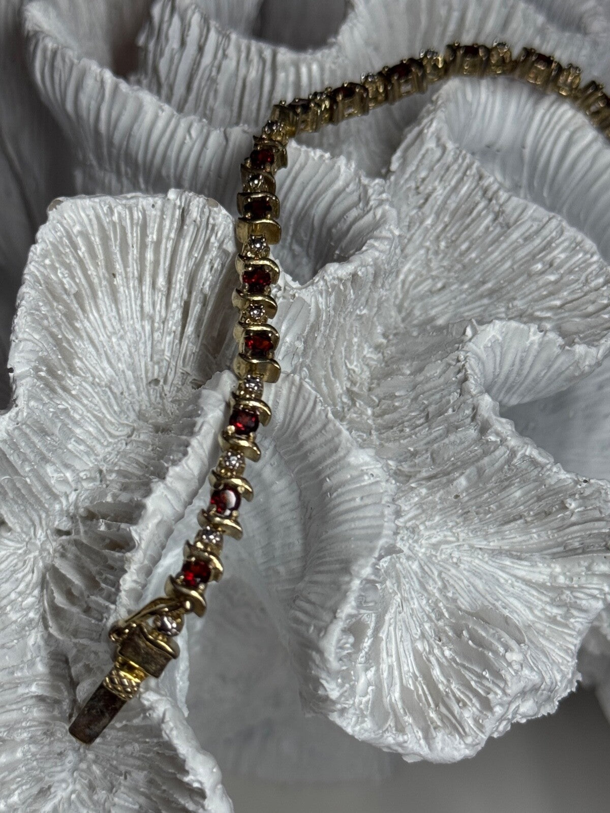 925 Sterling Silver Gold Plated Garnet Bracelet Length 7.5