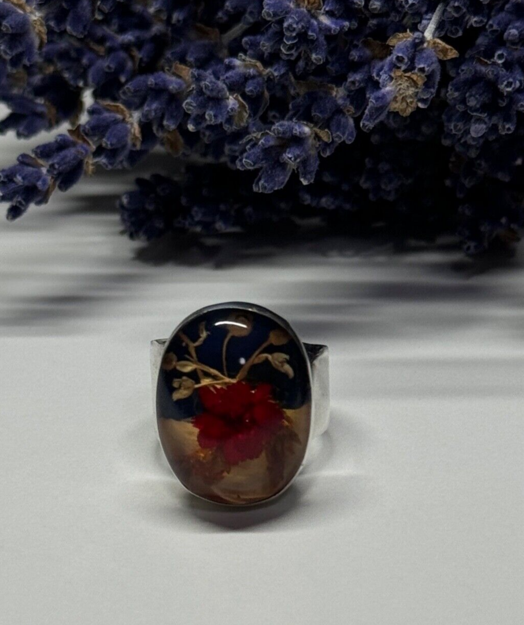 925 Sterling Silver With Natural Flowers In Epoxy Resin Ring Size 5