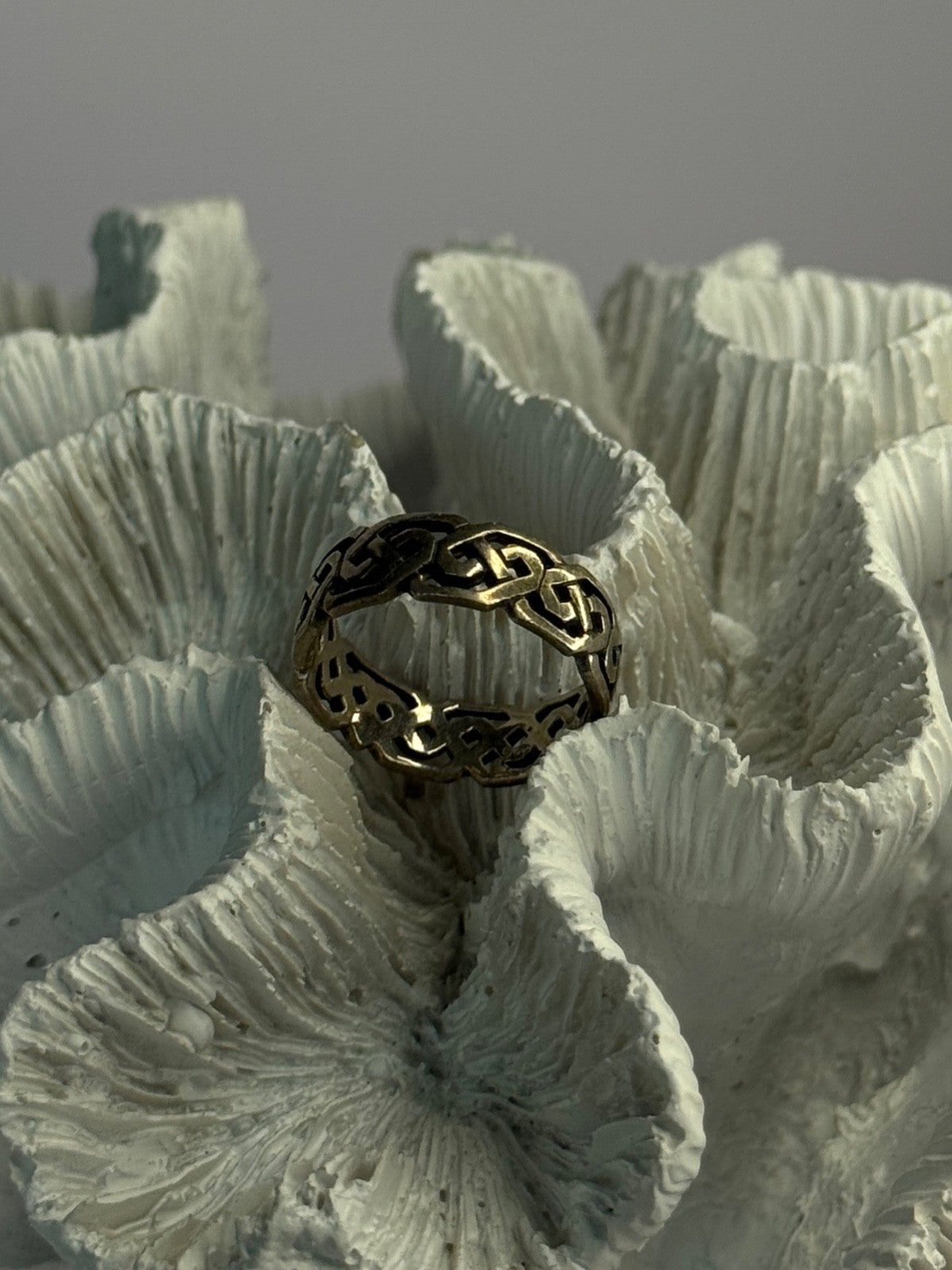 Elegant 925 Sterling Silver Ring Size 7