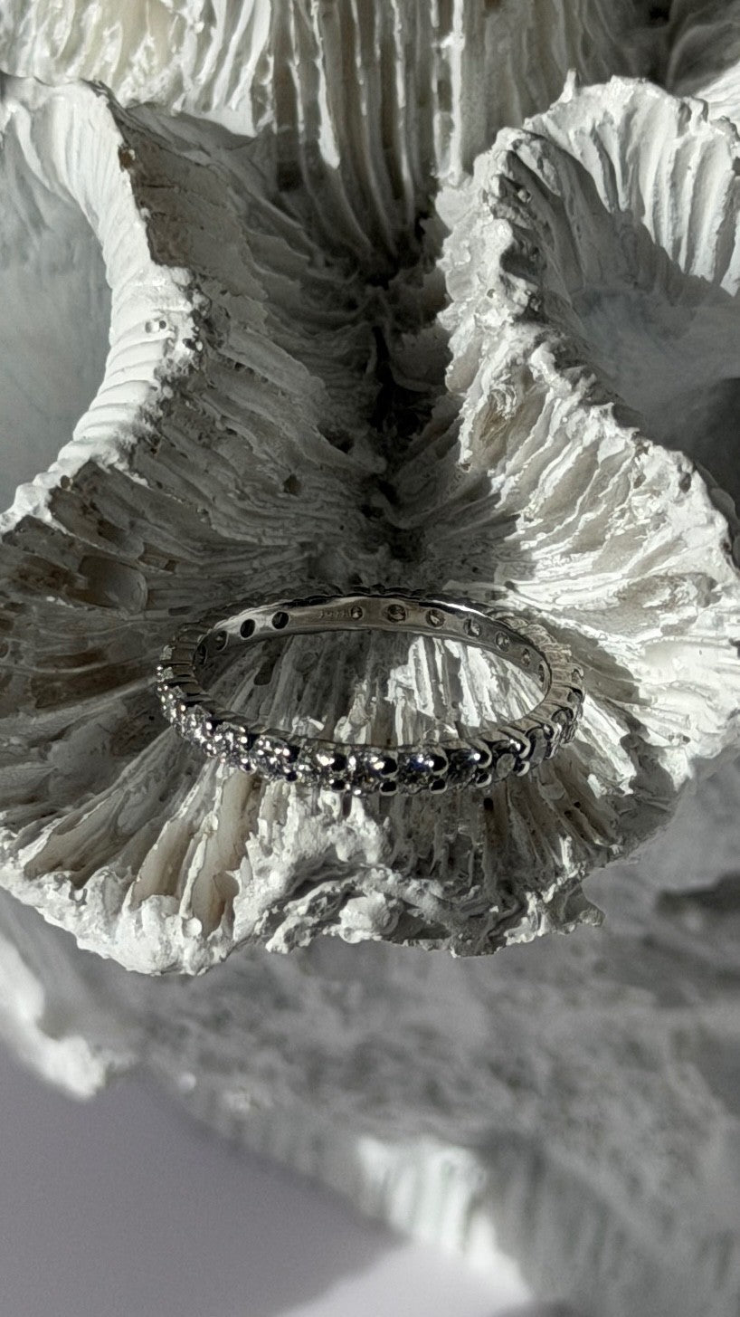 14K White Gold Diamond 0.70 ct Band Ring Size 6