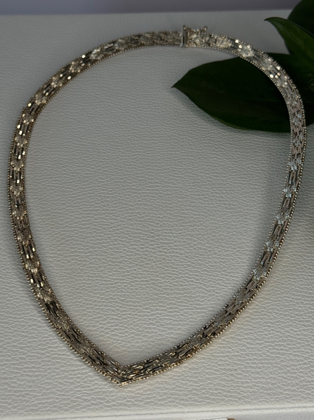 Elegant Italy 925 Sterling Silver Necklace Length 17.5 Inch
