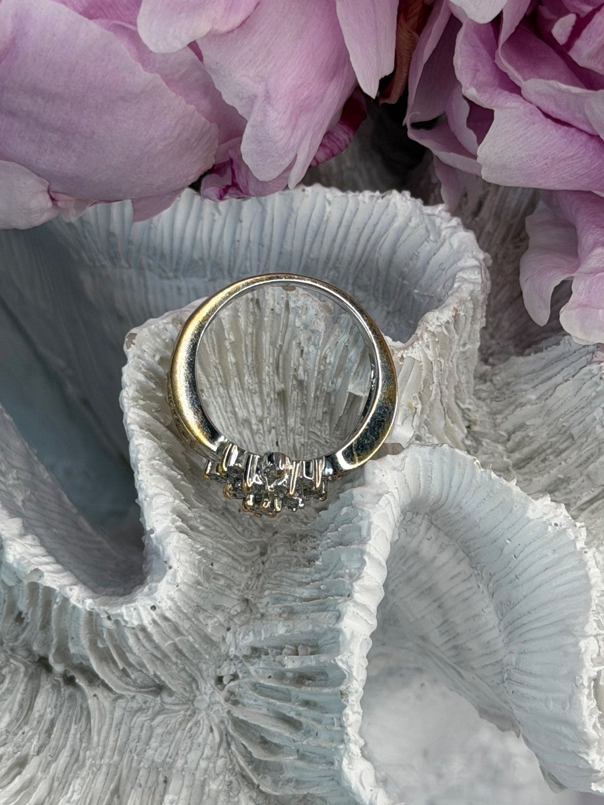 10K Yellow & White Gold Diamond Flower 1.36 ct Ring Size 7