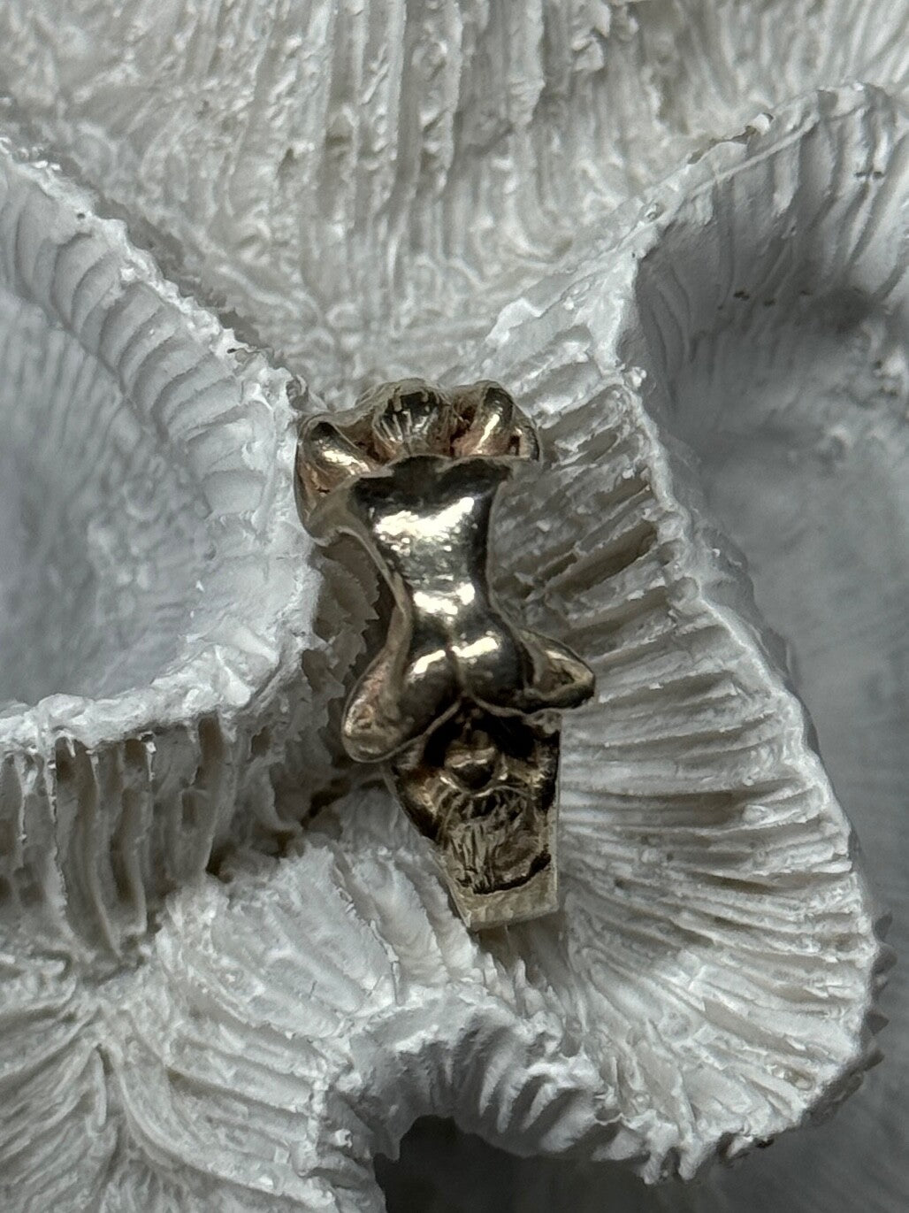 925 Sterling Silver Kamasutra Ring Size 7.5