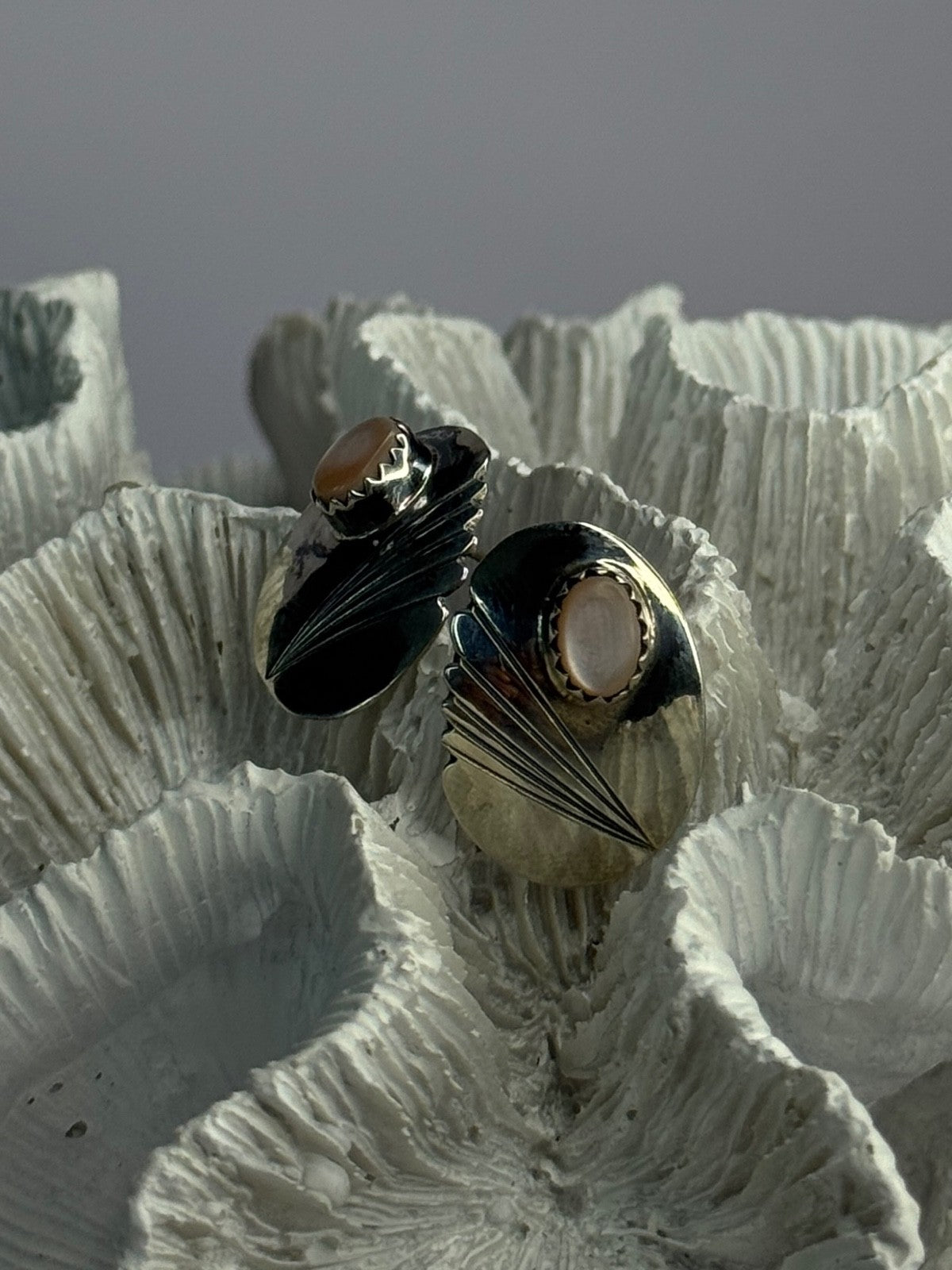 Vintage 925 Sterling Silver Pink Abalone Earrings Length 0.80 Inch