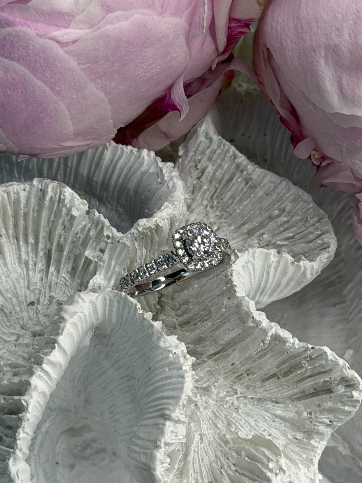 GOC 925 Sterling Silver tcw 0.85 Cz Ring Size 7
