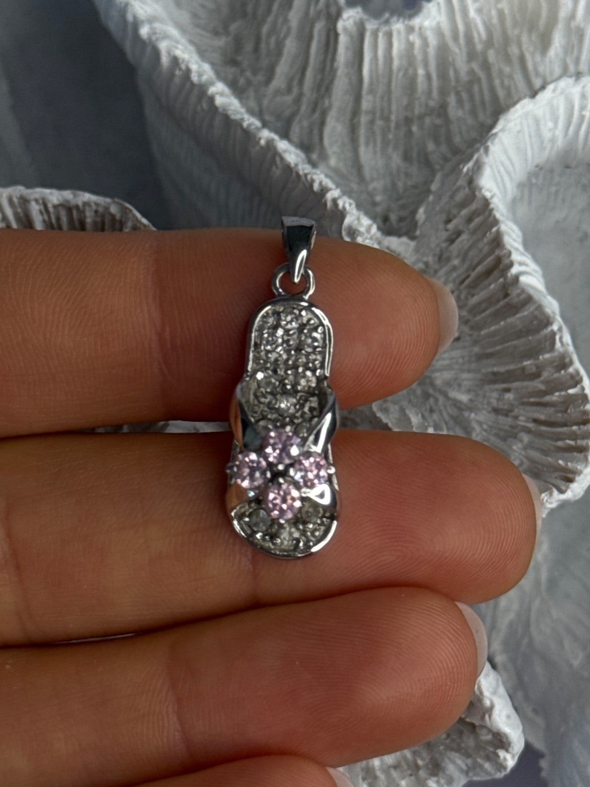 Ws 925 Sterling Silver Flip Flop Sandal Pink & White CZ Pendant Length 1.30 Inch