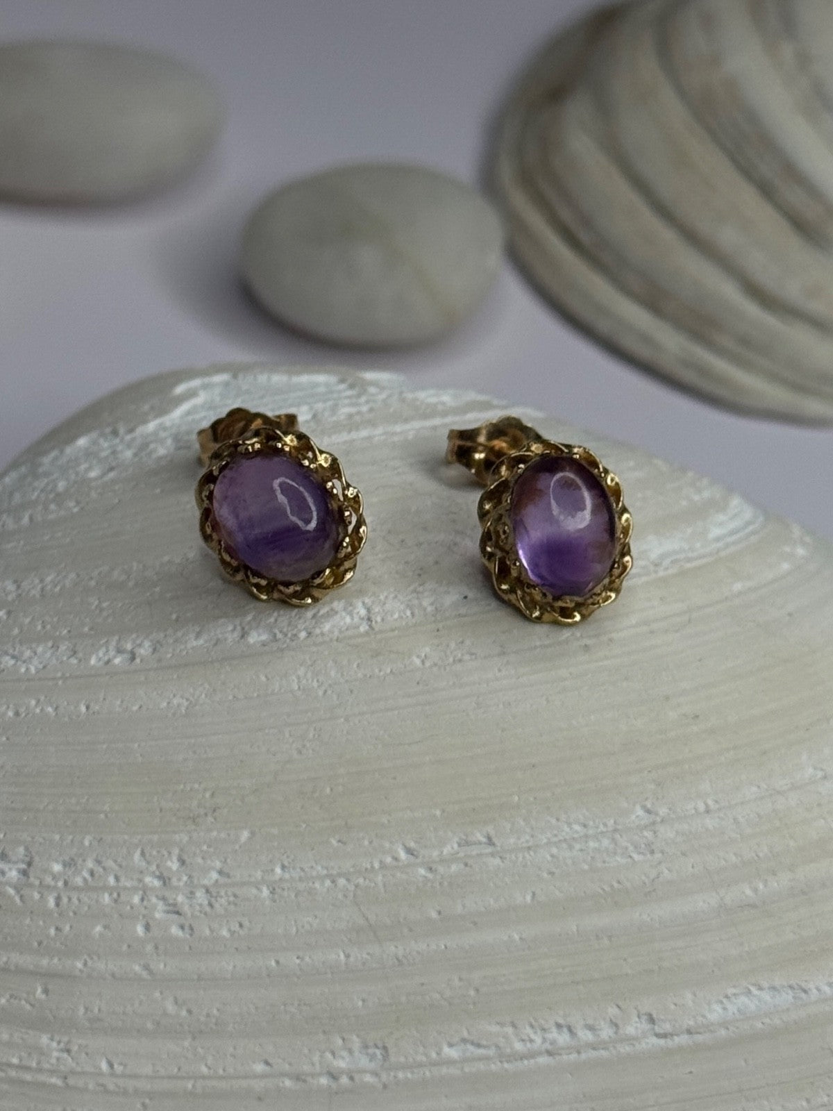 14K Yellow Gold Amethyst Stud Earrings Length 0.40 Inch
