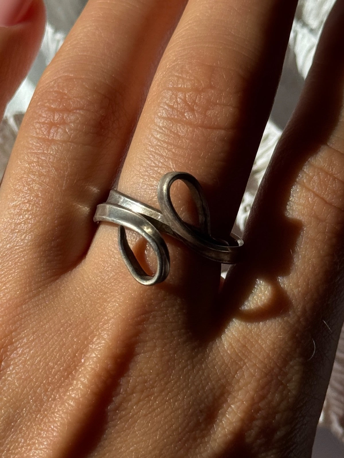Unique Design 925 Sterling Silver Ring Size 9