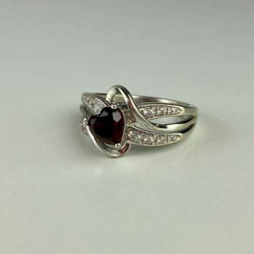 925 Sterling Silver Spinel & CZ "Heart" Ring Size 6.5