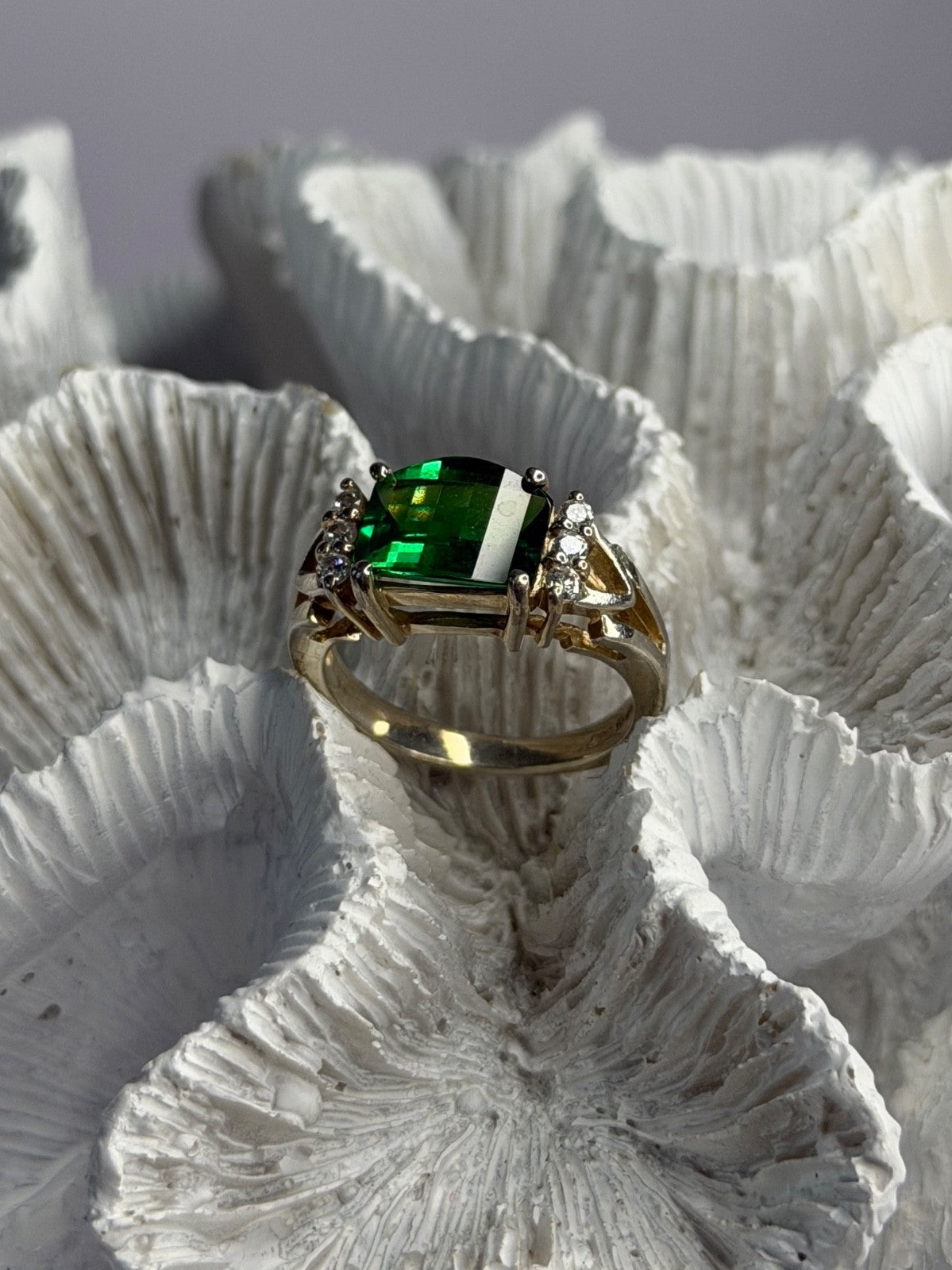 925 Sterling Silver Green Crystal & Cz Ring Size 7