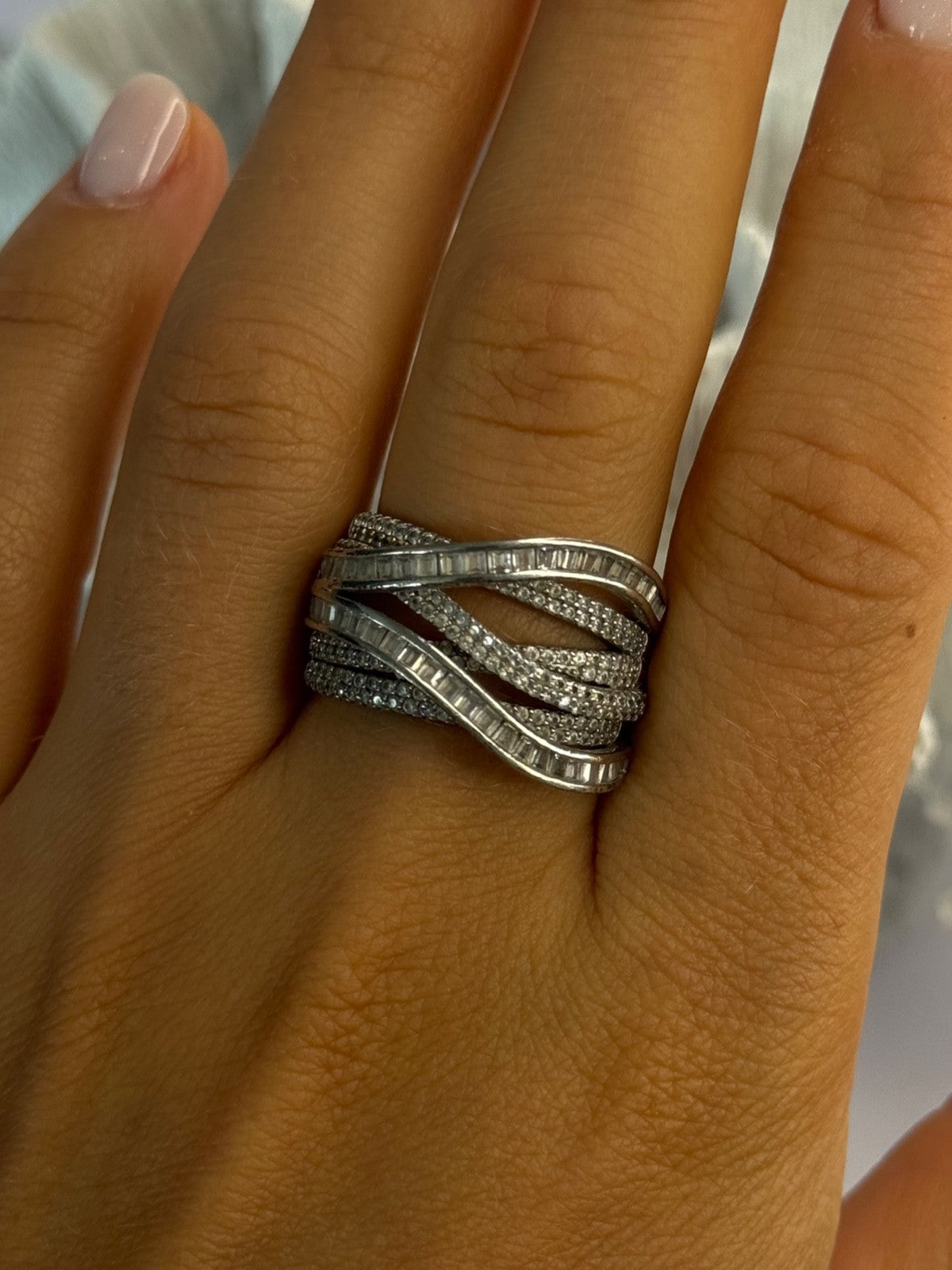 Elegant Design 925 Sterling Silver White Topaz Ring Size 9